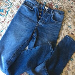 NEVER WORN!! High Waisted Jeans 😍